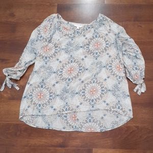 Women's maternity top size large